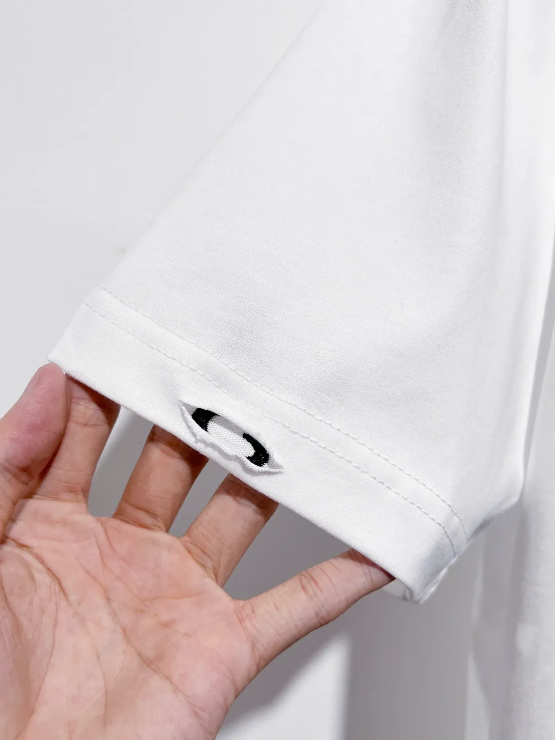 💰P130🔥 26 New Arrival T Premium ！ logo ，Premium ， ， ， 🔥 ， ， ， ， ， ， ：White、Black Size：S-XXL